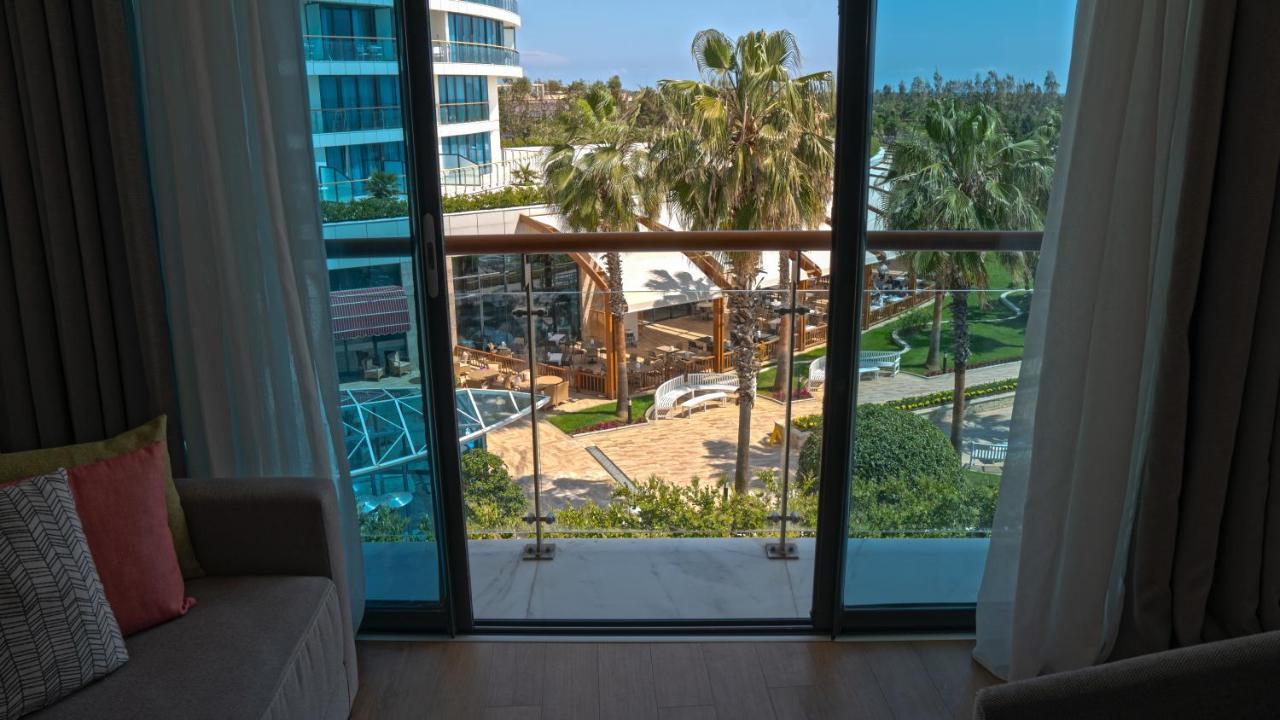 Baia Lara Hotel Antalya Exterior foto View from a room at the Hilton