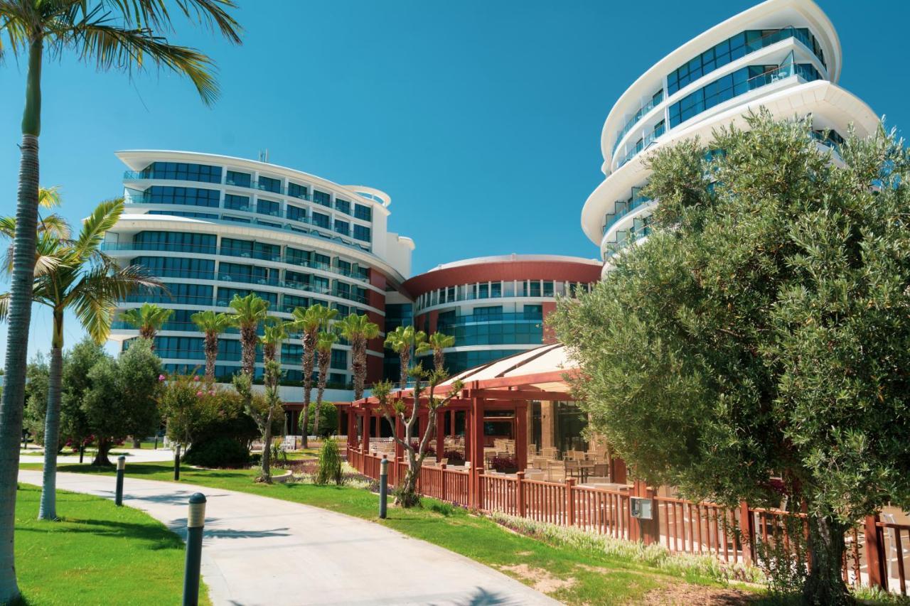 Baia Lara Hotel Antalya Exterior foto The campus of the University of Patras