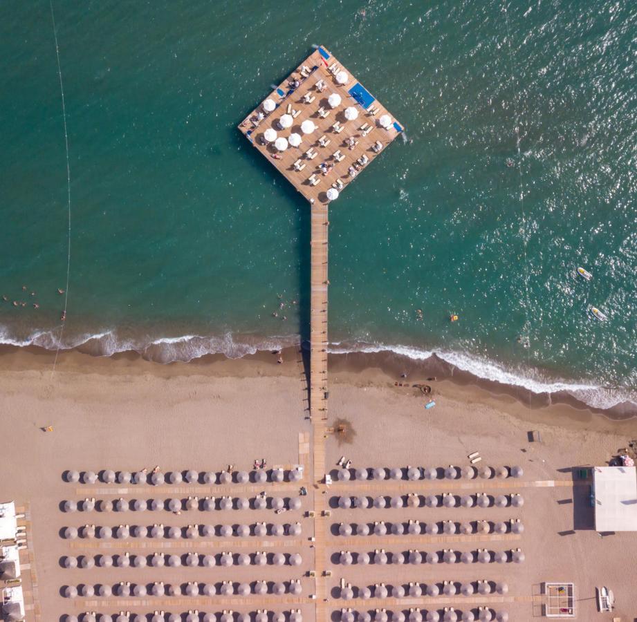 Baia Lara Hotel Antalya Exterior foto Aerial view of the pier