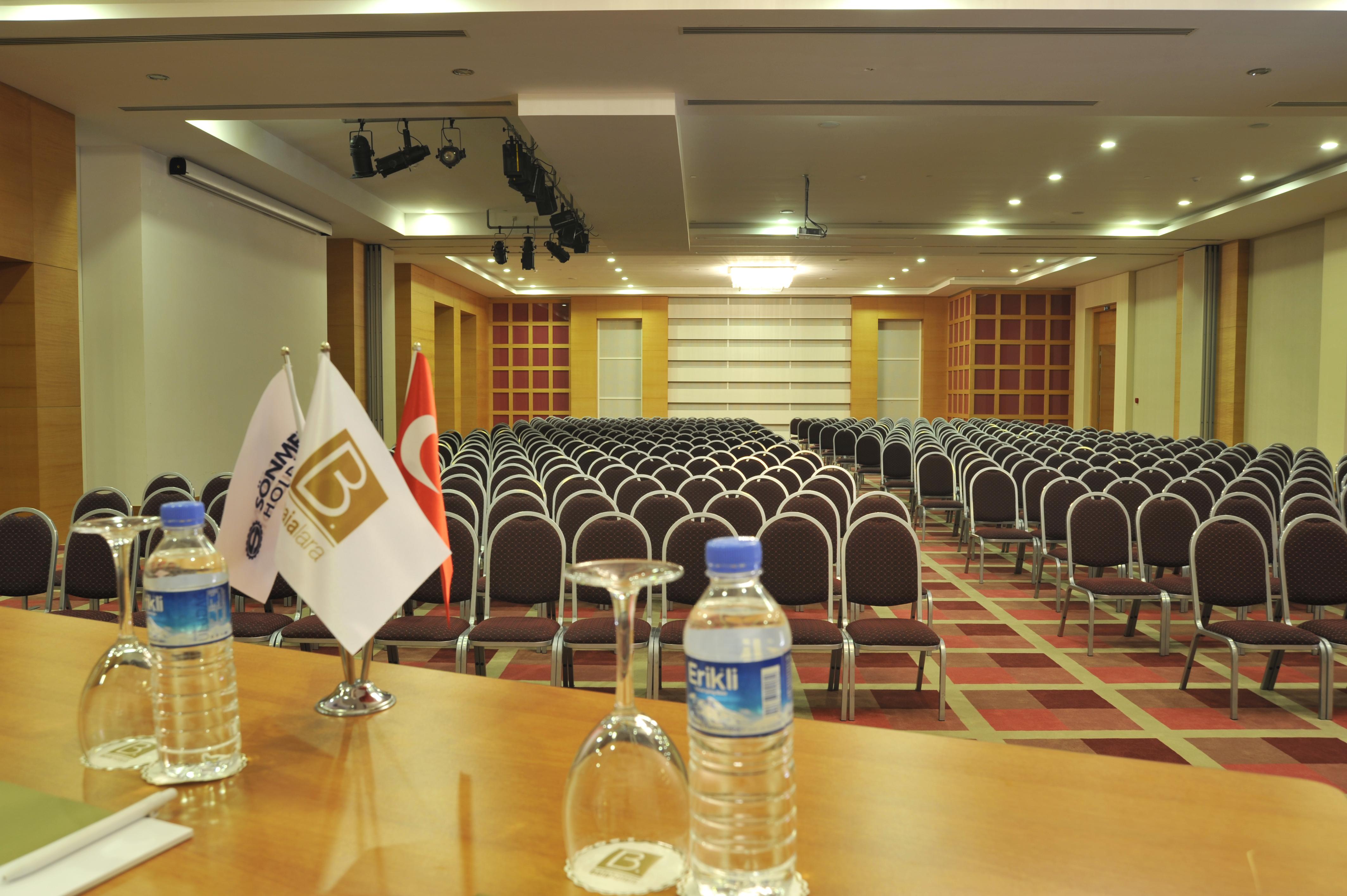Baia Lara Hotel Antalya Exterior foto The 2011 conference of the European Society for Biomaterials
